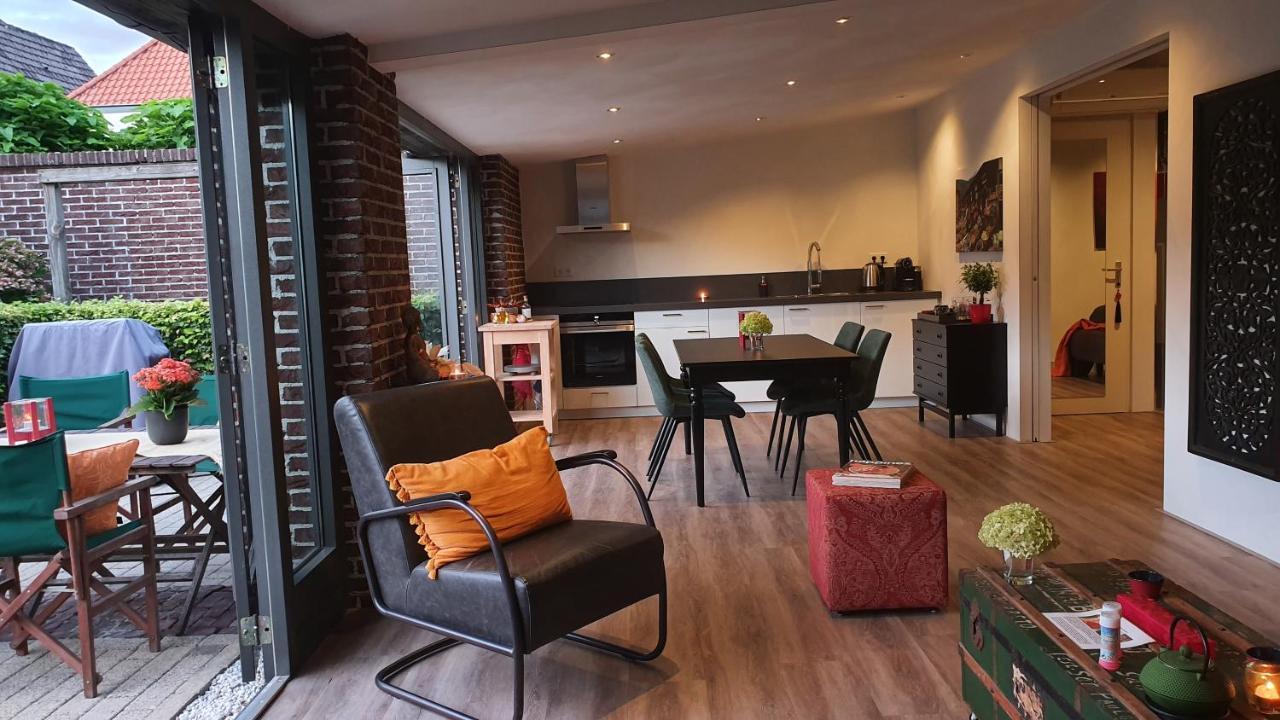 Downtown Hideaway, B&B Grand Deluxe 에인트호번 외부 사진